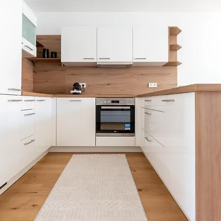 Spitz Deluxe Lägenhet *